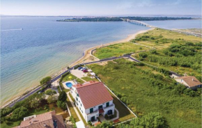 Gorgeous Apartment In Privlaka With Wifi